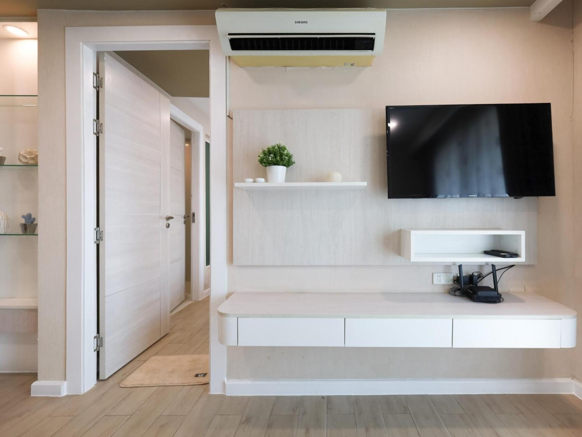 Seven Seas Condo Resort By Jay Jay Джомтиен Бийч Екстериор снимка