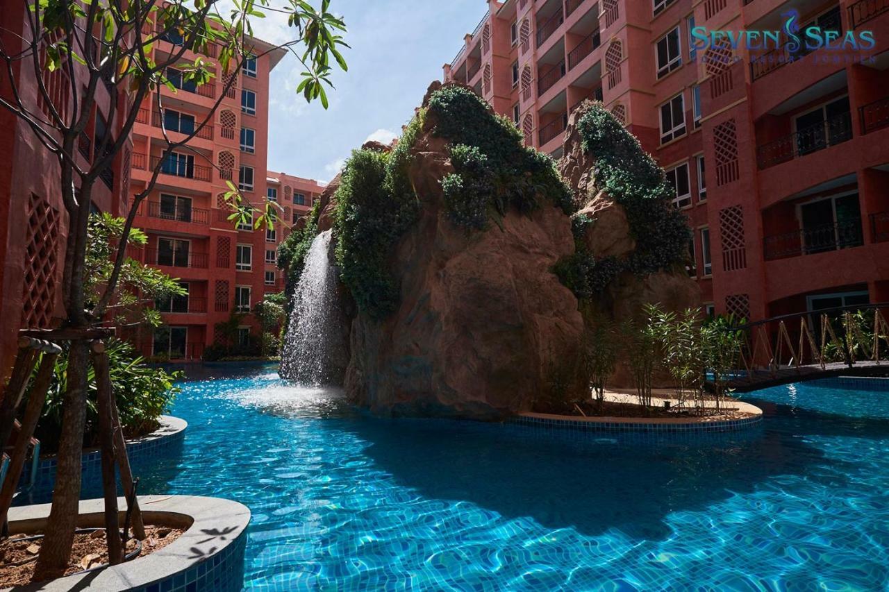 Seven Seas Condo Resort By Jay Jay Джомтиен Бийч Екстериор снимка